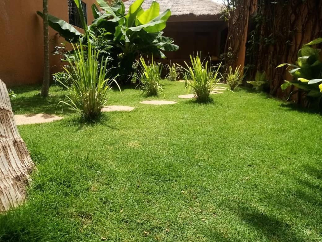Villa Dallie Saly Exterior foto